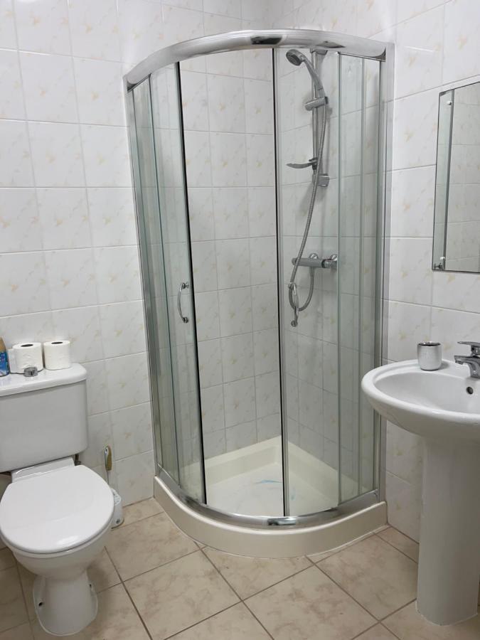 Lovely Double In Serviced - 3* Londen
